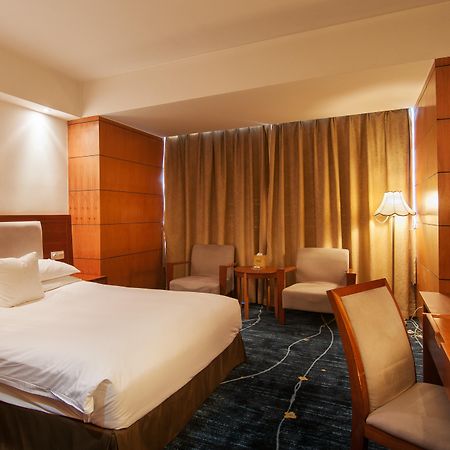 Gloria Plaza Hotel Kangqiao Shanghaj Zewnętrze zdjęcie