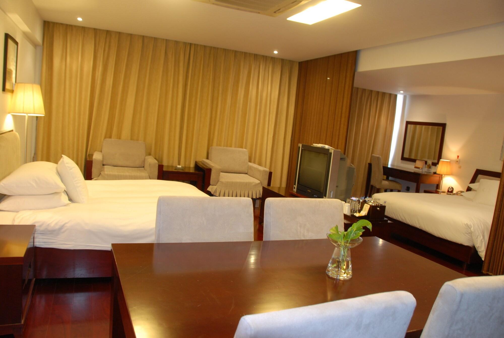 Gloria Plaza Hotel Kangqiao Shanghaj Zewnętrze zdjęcie