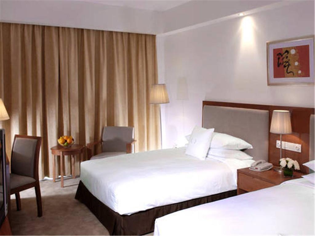 Gloria Plaza Hotel Kangqiao Shanghaj Zewnętrze zdjęcie