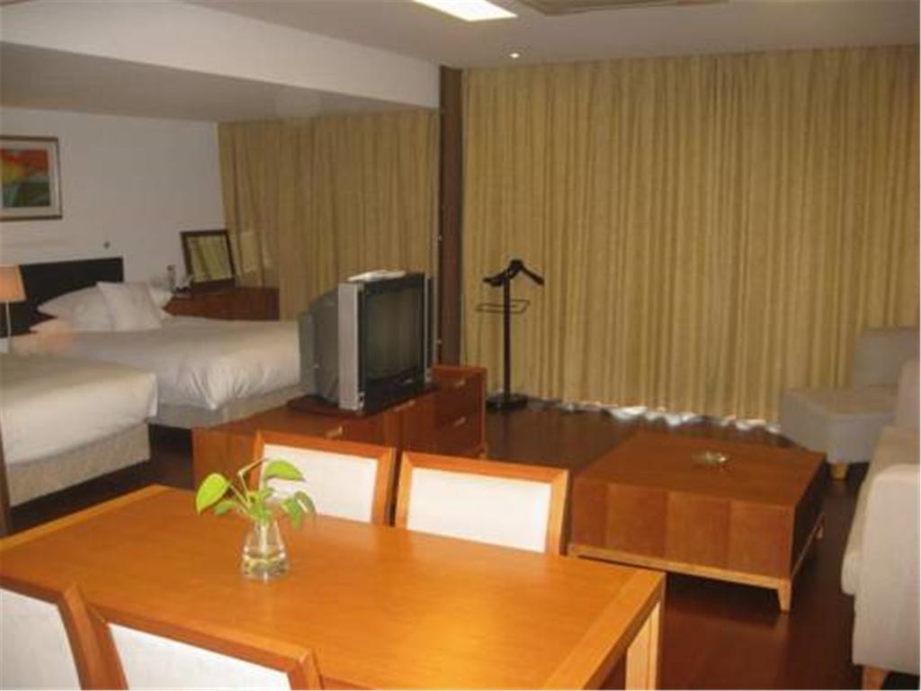 Gloria Plaza Hotel Kangqiao Shanghaj Zewnętrze zdjęcie