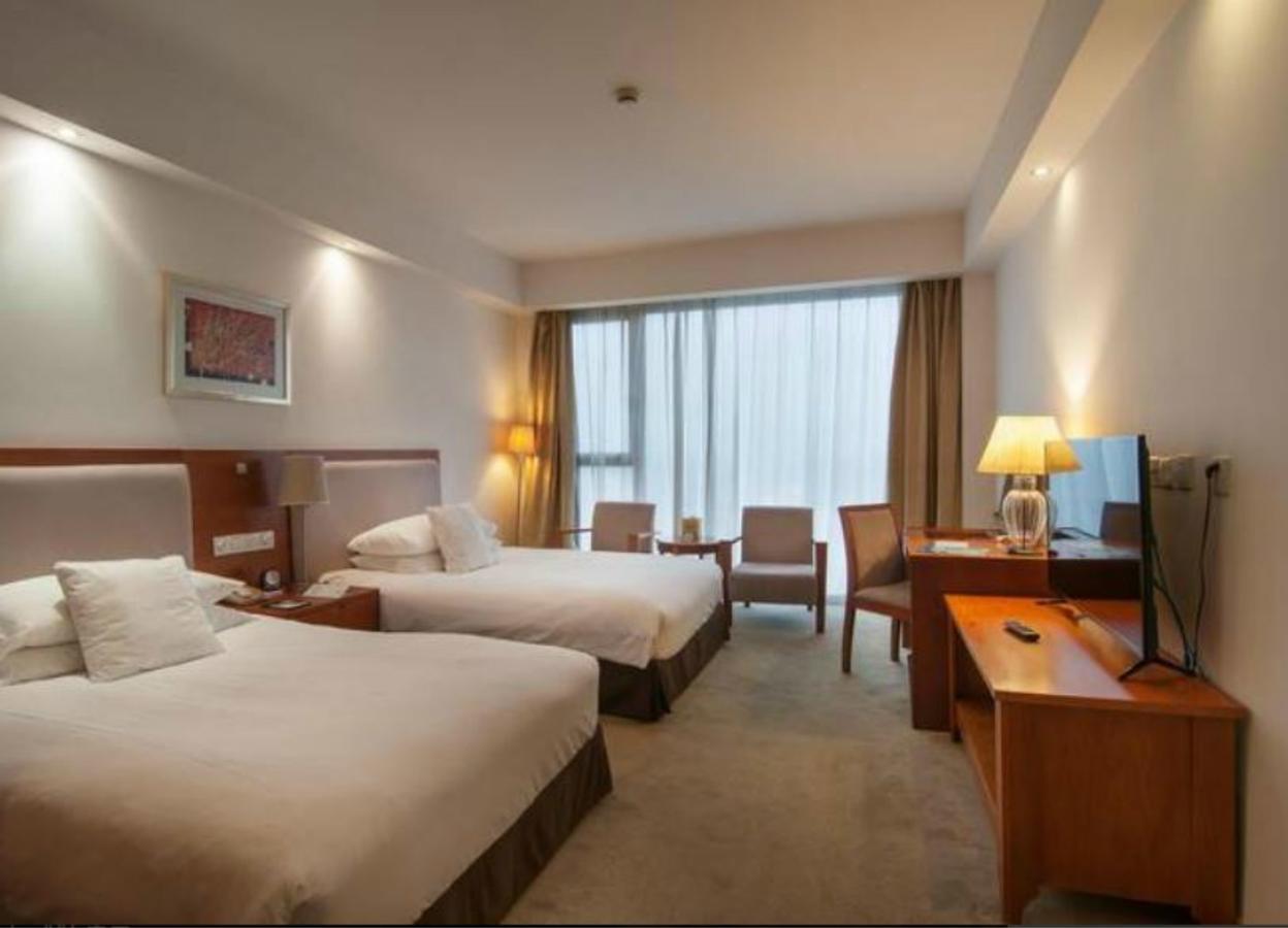 Gloria Plaza Hotel Kangqiao Shanghaj Zewnętrze zdjęcie