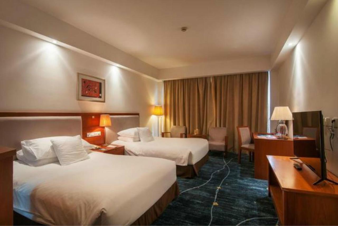 Gloria Plaza Hotel Kangqiao Shanghaj Zewnętrze zdjęcie