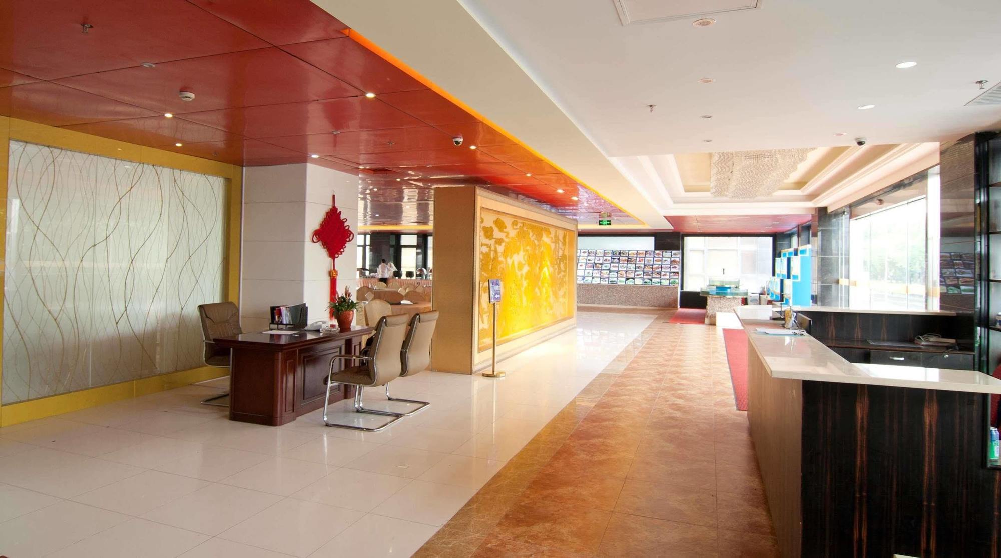 Gloria Plaza Hotel Kangqiao Shanghaj Zewnętrze zdjęcie