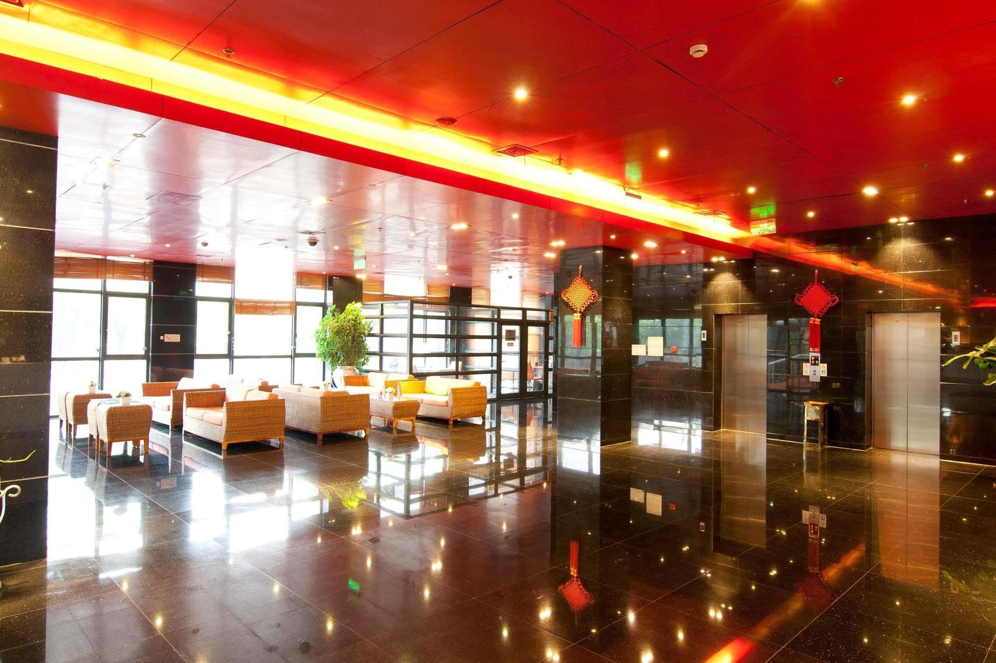 Gloria Plaza Hotel Kangqiao Shanghaj Zewnętrze zdjęcie