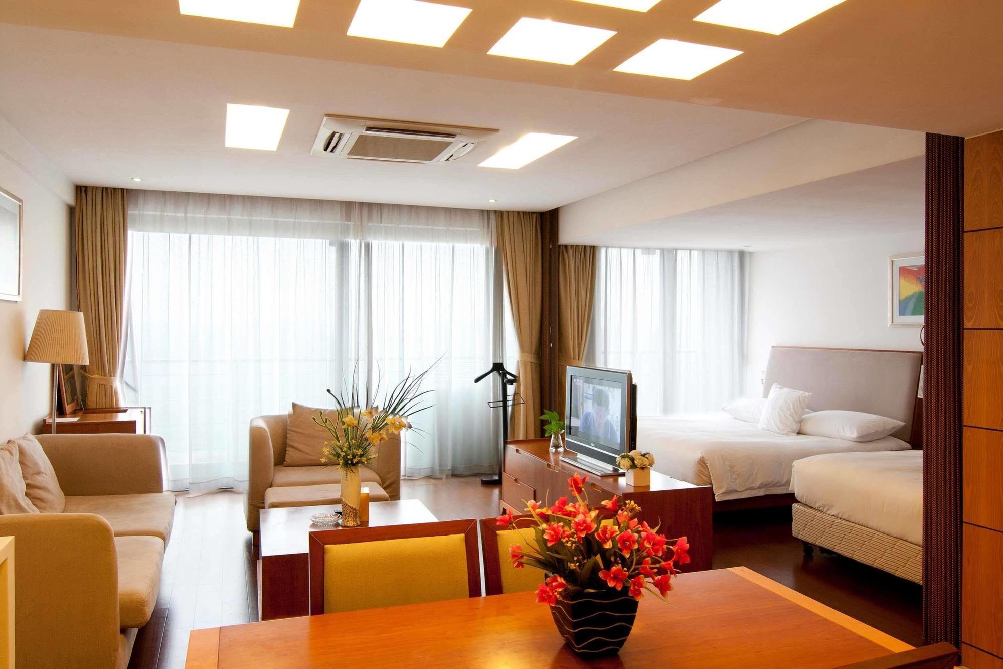 Gloria Plaza Hotel Kangqiao Shanghaj Zewnętrze zdjęcie