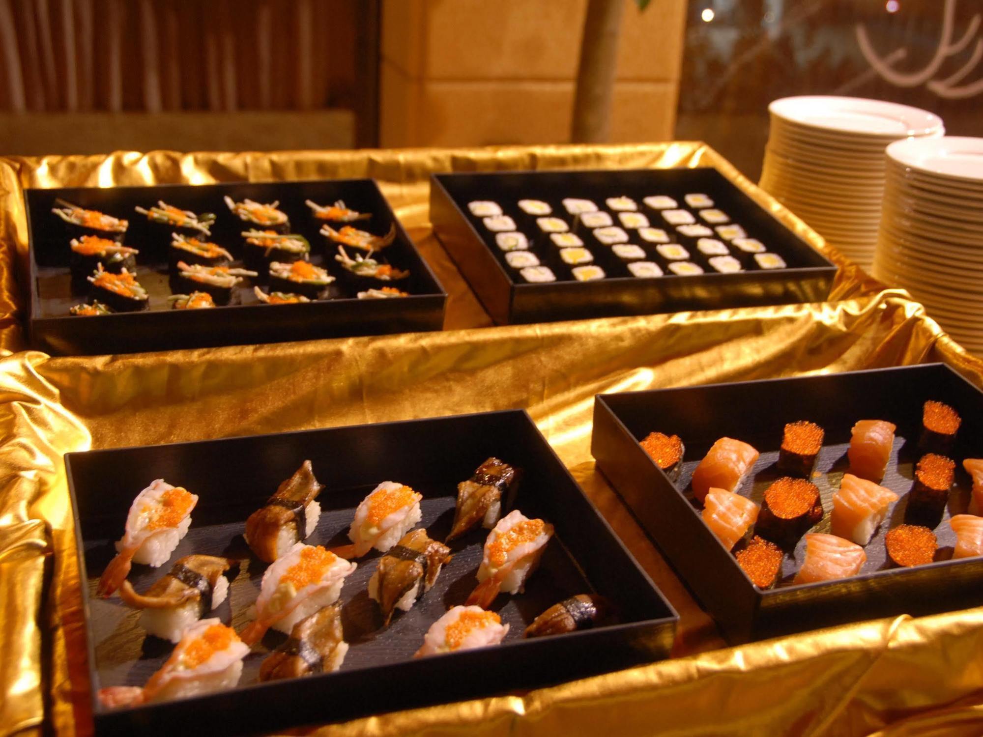 Gloria Plaza Hotel Kangqiao Shanghaj Zewnętrze zdjęcie
